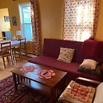 Beautiful Townhouse 2 Br\'S, 2 Bath\'S