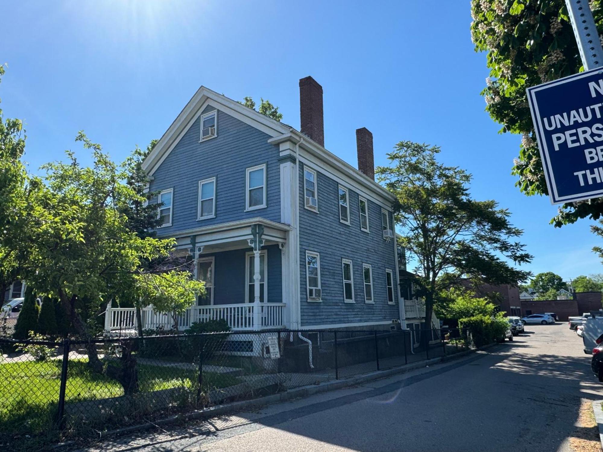 Apartment Beautiful Townhouse 2 Br's, 2 Bath's