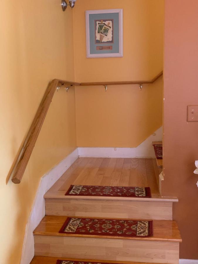 Beautiful Townhouse 2 Br's, 2 Bath's * Boston